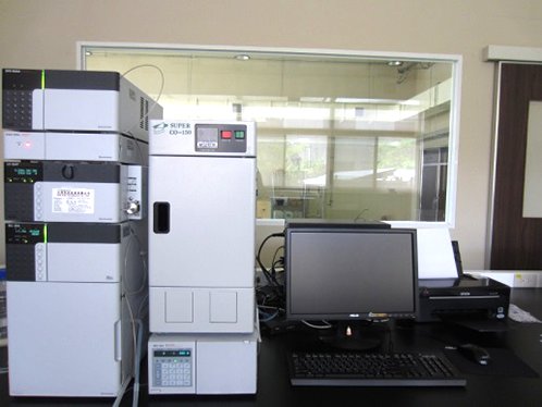 HPLC(高效能液相層析儀，High Performance Liquid Chromatography)